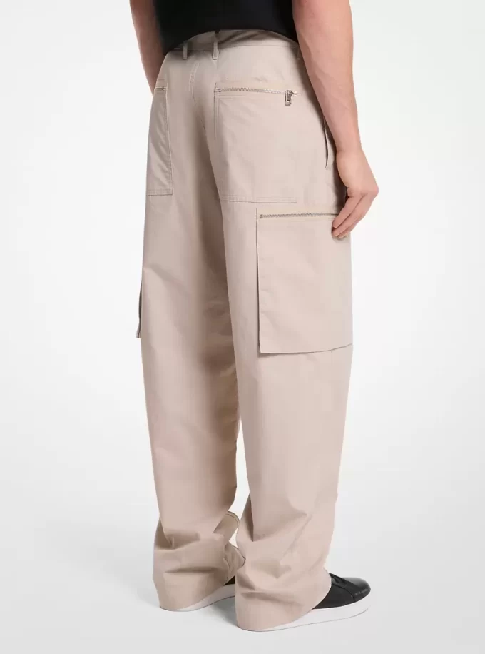 Cargohose aus Baumwollpopeline mit Reißverschluss Cargohose aus Baumwollpopeline mit Reißverschluss