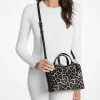 Carson Kleine Handtasche aus Kalbsfell mit Leopardenmuster Carson Kleine Handtasche aus Kalbsfell mit Leopardenmuster