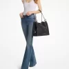 Christina Große Schultertasche aus genarbtem Leder Christina Große Schultertasche aus genarbtem Leder