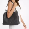 Christina Große Schultertasche mit charakteristischem Logo Christina Große Schultertasche mit charakteristischem Logo
