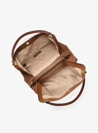 Christina Große Wildleder-Schultertasche