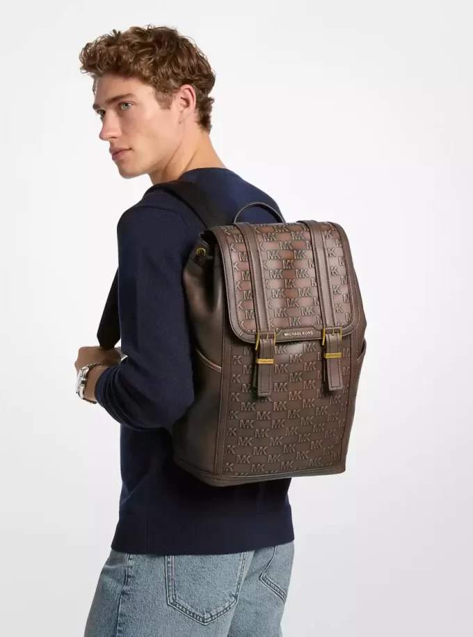 Colby Medium Rucksack aus poliertem Leder mit Logoprägung