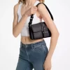 Colby Schultertasche aus Leder (mittelgroß)