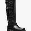 Darrington Stiefel aus geknacktem Leder Darrington Stiefel aus geknacktem Leder