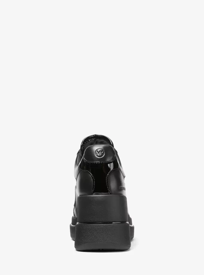 Emmy Keilschuh aus Leder und Mesh Emmy Keilschuh aus Leder und Mesh