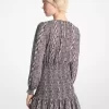 Georgette-Kleid mit Schlangenmuster und Smok-Einsatz