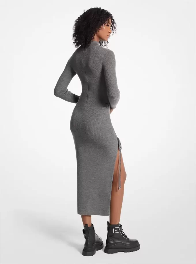 Gerafftes Kleid aus Stretchwolle Gerafftes Kleid aus Stretchwolle