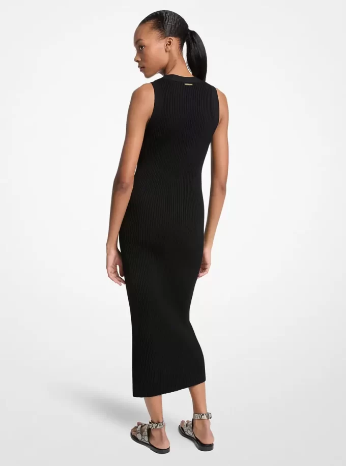 Geripptes Midikleid aus Stretch-Viskose Geripptes Midikleid aus Stretch-Viskose