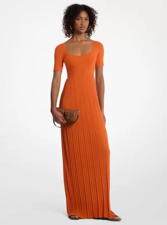 Geripptes Stretch-Strick-Midikleid