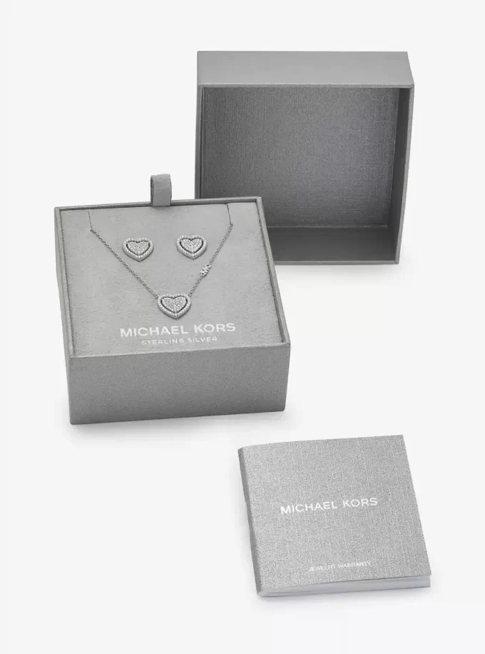 Geschenkset aus edelmetallplattiertem Sterlingsilber mit Pavé-Herz-Halskette und Ohrringen
