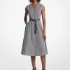 Gestreiftes Midikleid aus Baumwollpopeline mit Gürtel Gestreiftes Midikleid aus Baumwollpopeline mit Gürtel