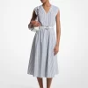 Gestreiftes Midikleid aus Baumwollpopeline mit Gürtel Gestreiftes Midikleid aus Baumwollpopeline mit Gürtel