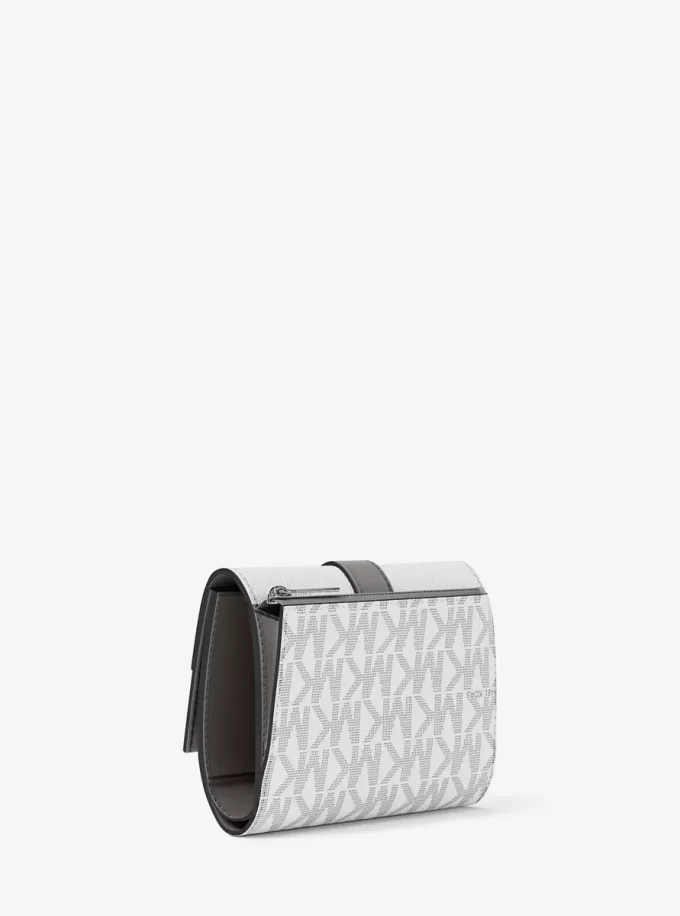 Greenwich Medium Signature Logo Trifold Wallet Greenwich Medium Signature Logo Trifold Wallet