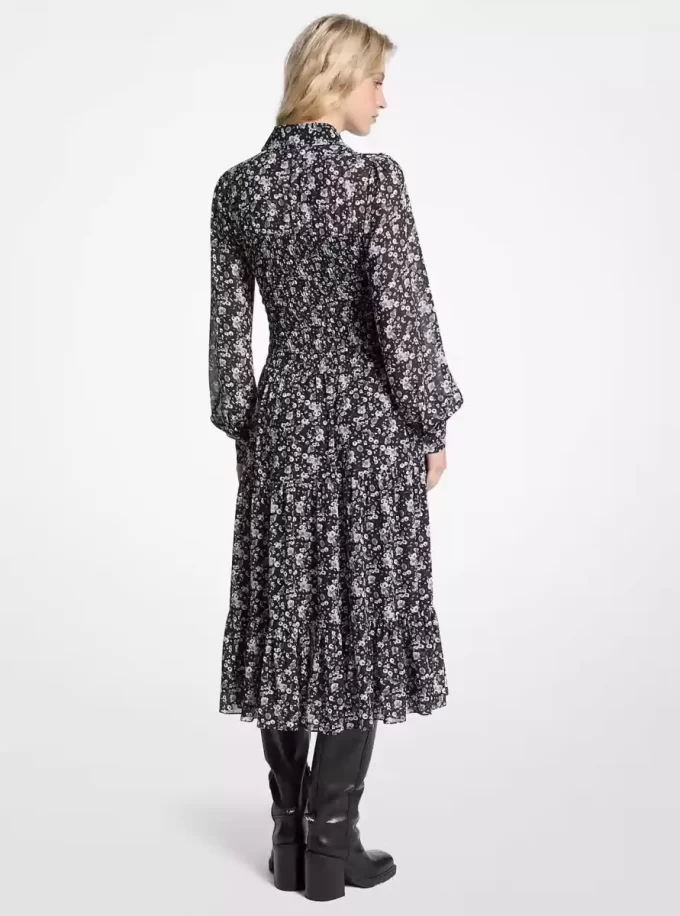 Hemdblusenkleid aus Georgette mit Blumenmuster und Smokdetails