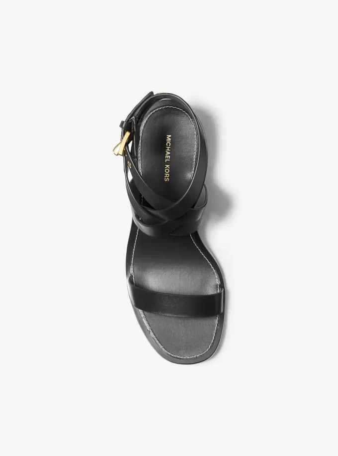 Irene Leder-Sandalen mit Kitten-Heel