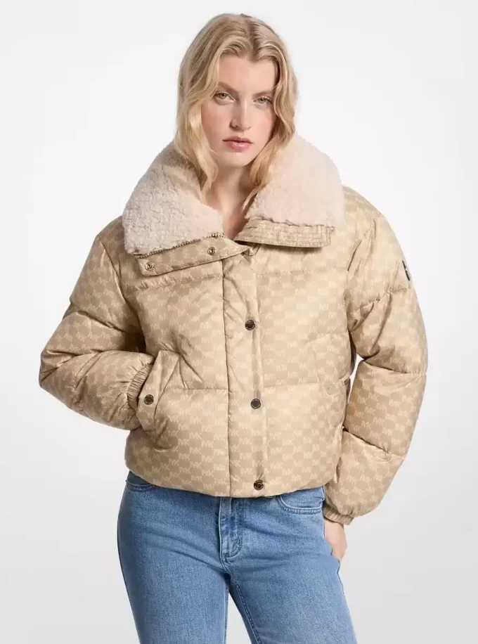 Jacke mit Logoprint und Sherpa-Steppung Jacke mit Logoprint und Sherpa-Steppung