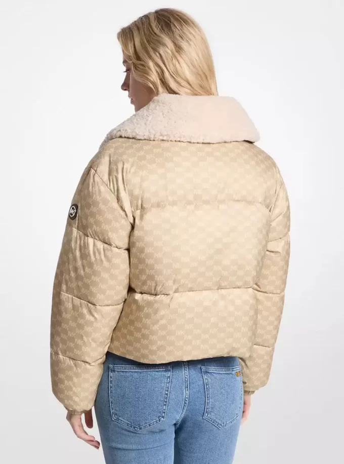 Jacke mit Logoprint und Sherpa-Steppung Jacke mit Logoprint und Sherpa-Steppung