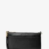 Jet Set Medium Handgelenktasche aus genarbtem Leder Jet Set Medium Handgelenktasche aus genarbtem Leder