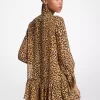 Kleid aus Georgette mit Leopardenmuster und Bindekragen