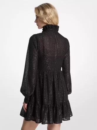 Kleid mit metallischem Clip und Jacquard-Bindekragen