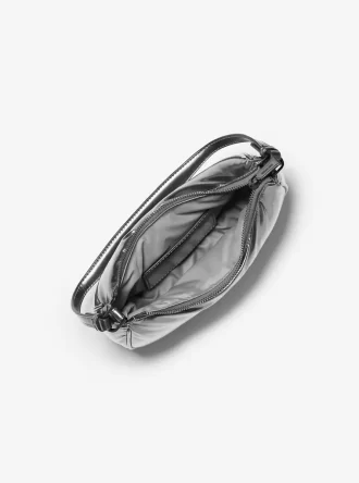 Kyla Kleine, voluminöse, metallisch schimmernde, wandelbare Pochette