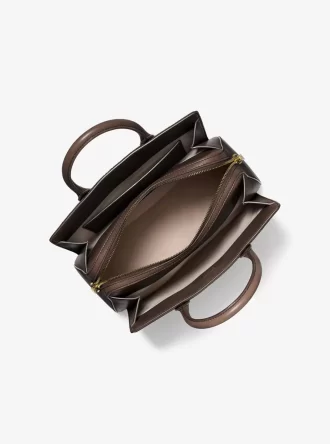 Laila Medium Schultertasche aus poliertem Leder mit Logoprägung