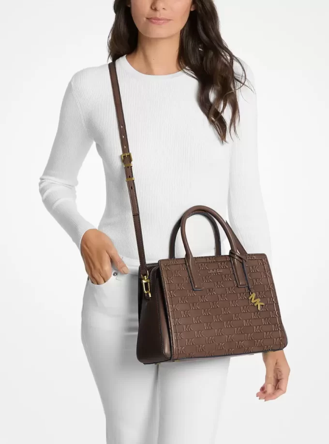 Laila Medium Schultertasche aus poliertem Leder mit Logoprägung Laila Medium Schultertasche aus poliertem Leder mit Logoprägung