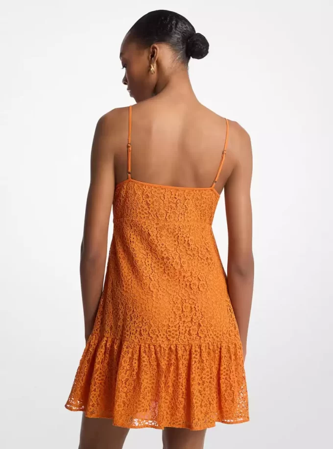 Mini-Unterkleid aus Kordel-Blumenspitze