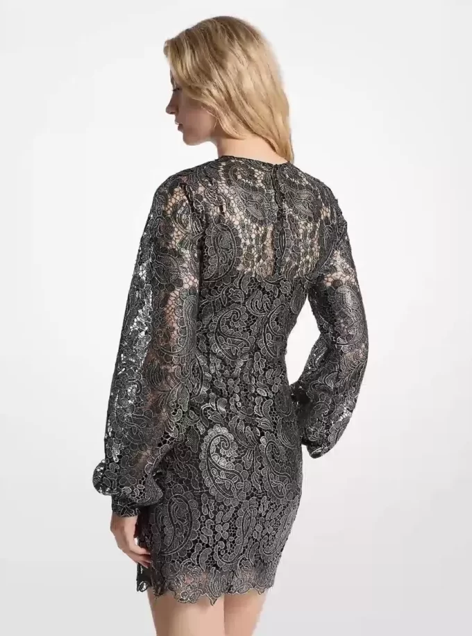 Minikleid aus metallisch schimmernder Paisley-Spitze Minikleid aus metallisch schimmernder Paisley-Spitze