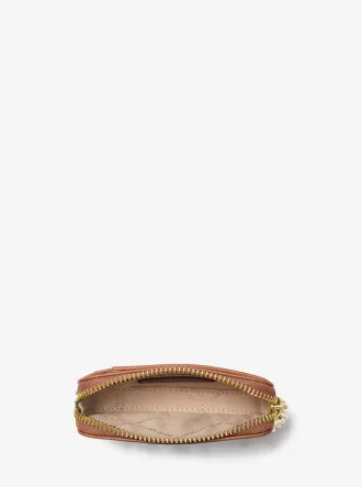 Mittelgroßes Kartenetui aus Saffiano-Leder mit Kette