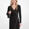Nietenbesetztes Wickelkleid