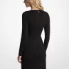 Nietenbesetztes Wickelkleid