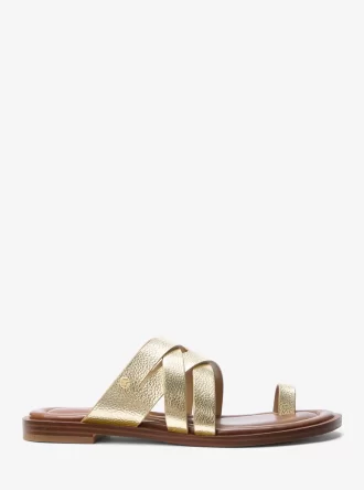 Nora Metallic Sandale aus genarbtem Leder