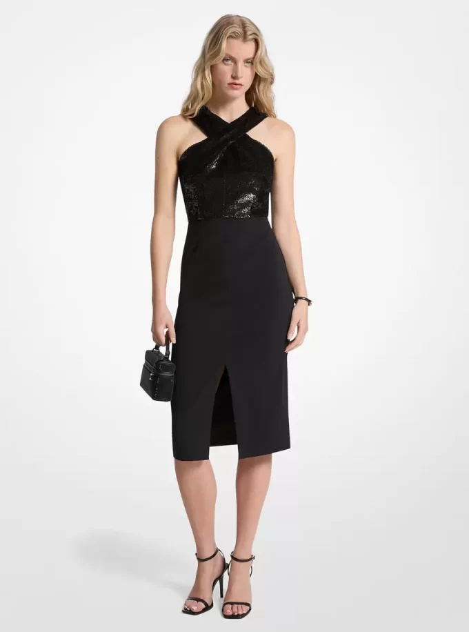 Pailletten- und Crêpe-Neckholderkleid Pailletten- und Crêpe-Neckholderkleid