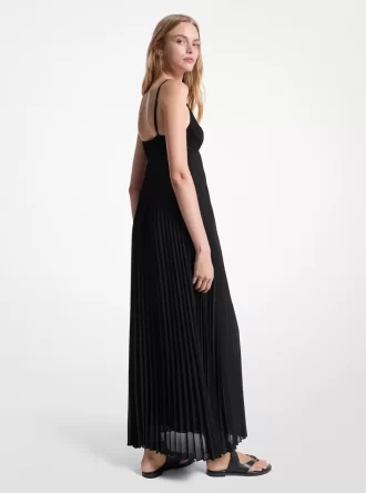 Plissiertes Georgette-Maxikleid
