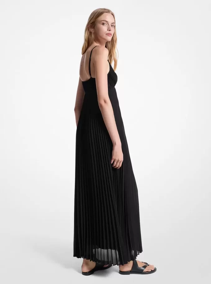 Plissiertes Georgette-Maxikleid