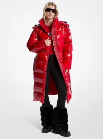 Puffermantel aus Ciré-Nylon mit Kunstpelzbesatz