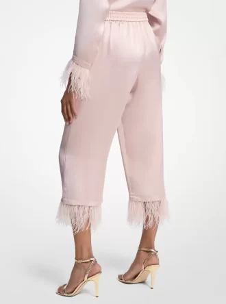 Satin-Pyjamahose mit Federbesatz