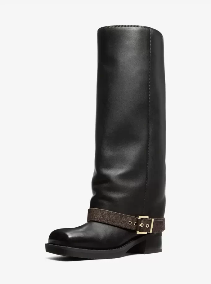Stiefel aus Colby-Leder mit charakteristischem Logo