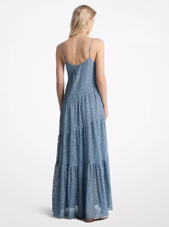 Stufenkleid aus floraler Spitze