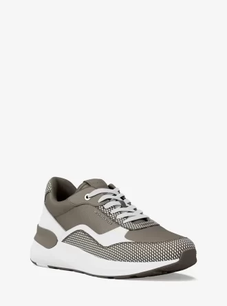 Trevor Mixed-Media-Trainer