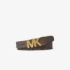 Wendbarer Gürtel mit charakteristischer Logoschnalle