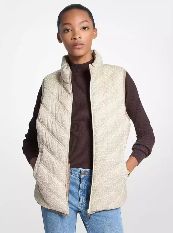 Weste mit Chevron-Steppmuster und faltbarem Nylon-Aufbewahrungsmechanismus